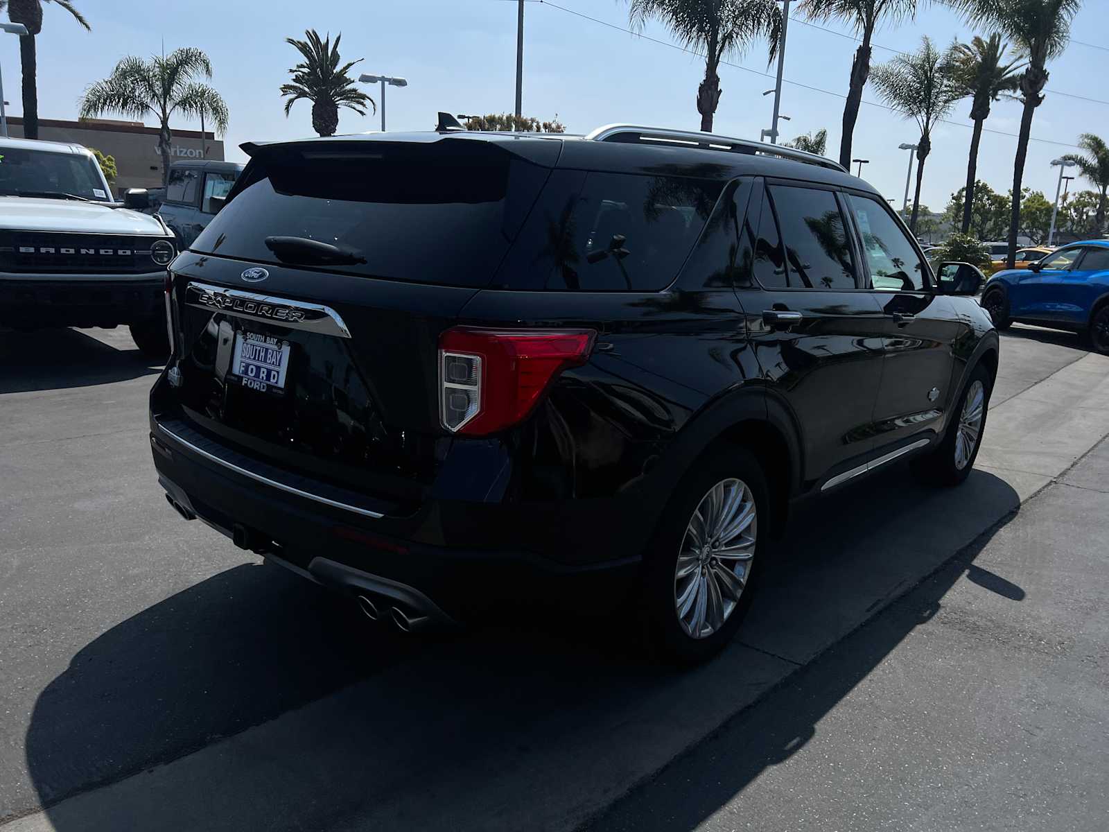 undefined 2023 Ford Explorer King Ranch