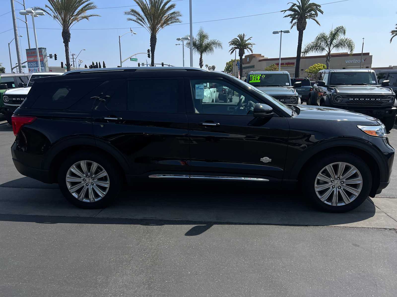 undefined 2023 Ford Explorer King Ranch