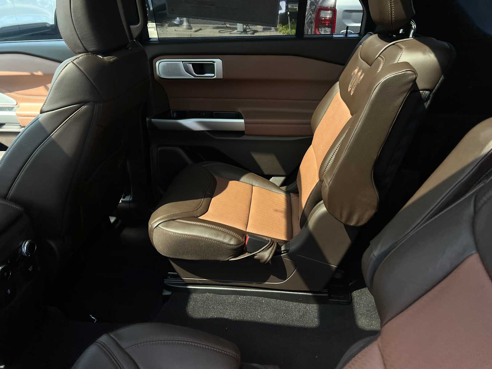 undefined 2023 Ford Explorer King Ranch
