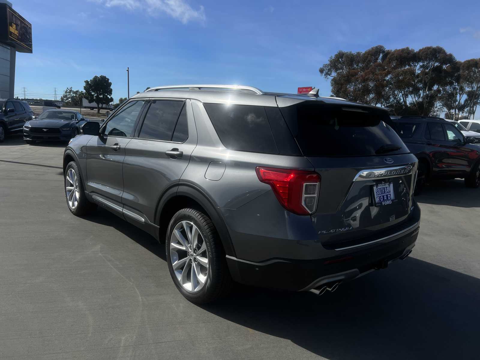 2023 Ford Explorer Platinum