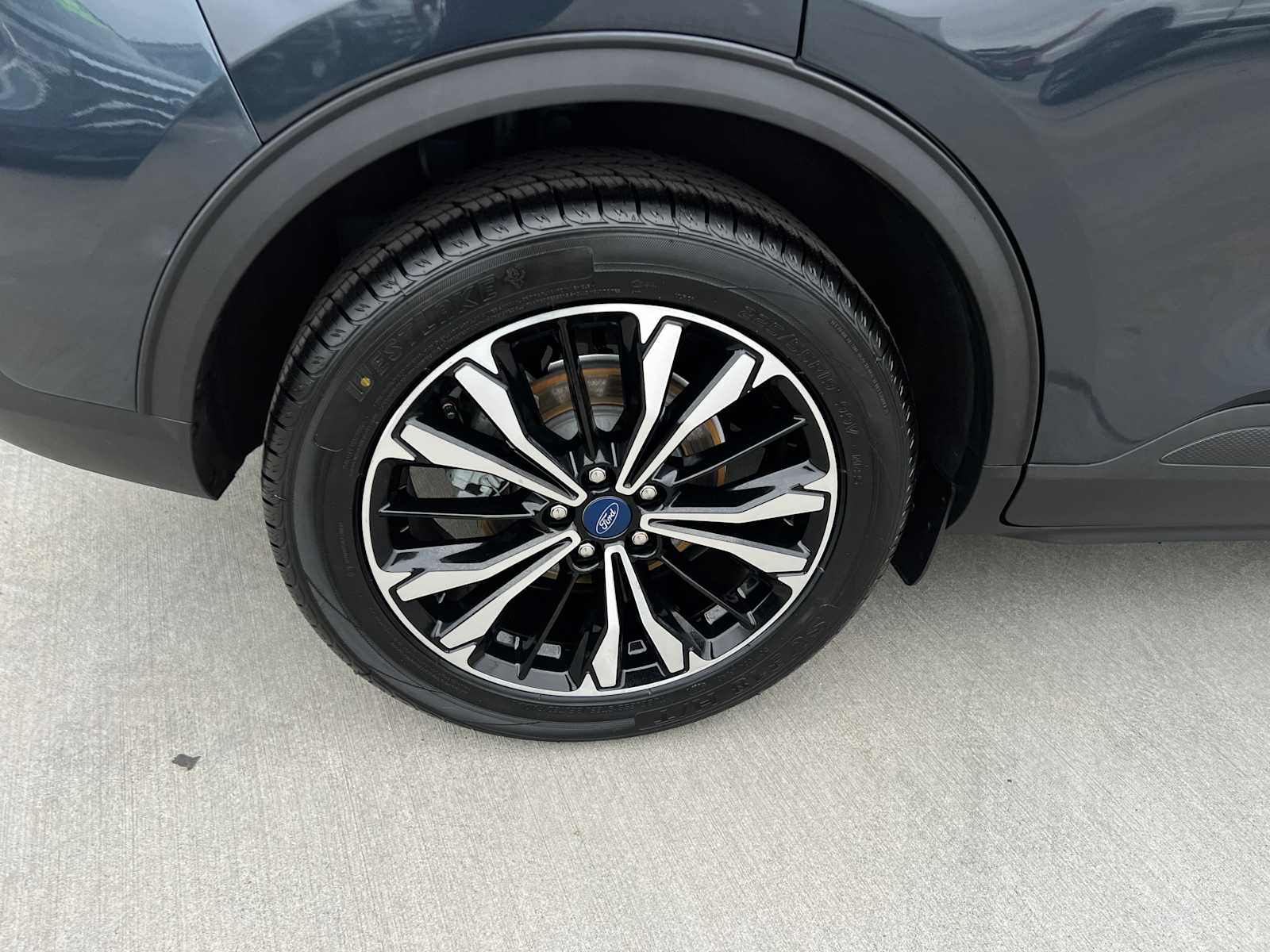 2022 Ford Escape SE Hybrid photo 7