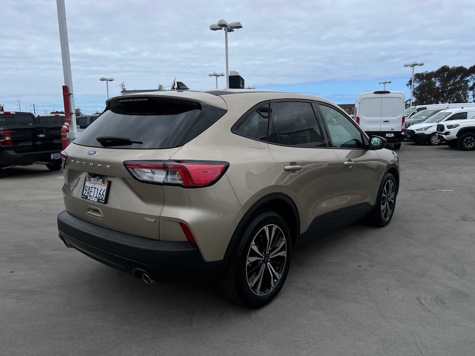 2021 Ford Escape SE Hybrid