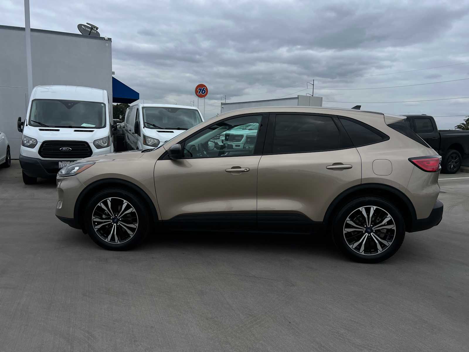 2021 Ford Escape SE Hybrid