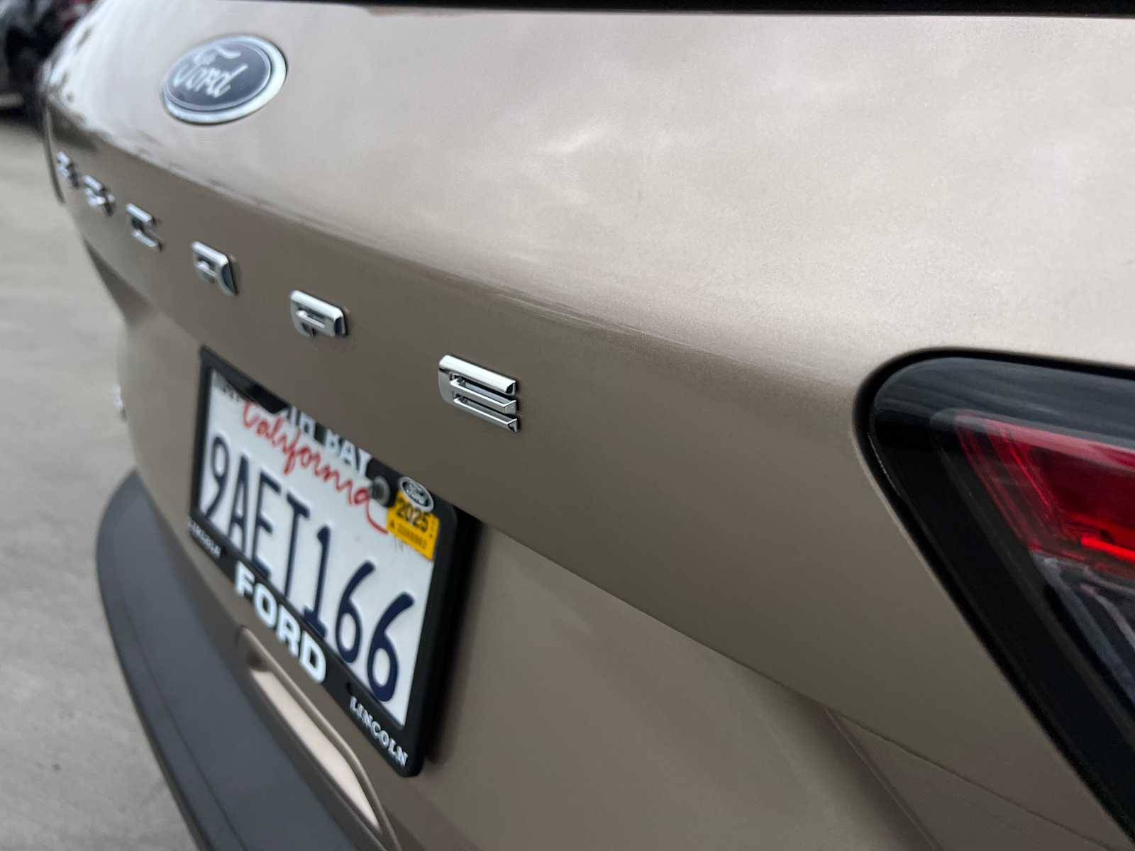 2021 Ford Escape SE Hybrid