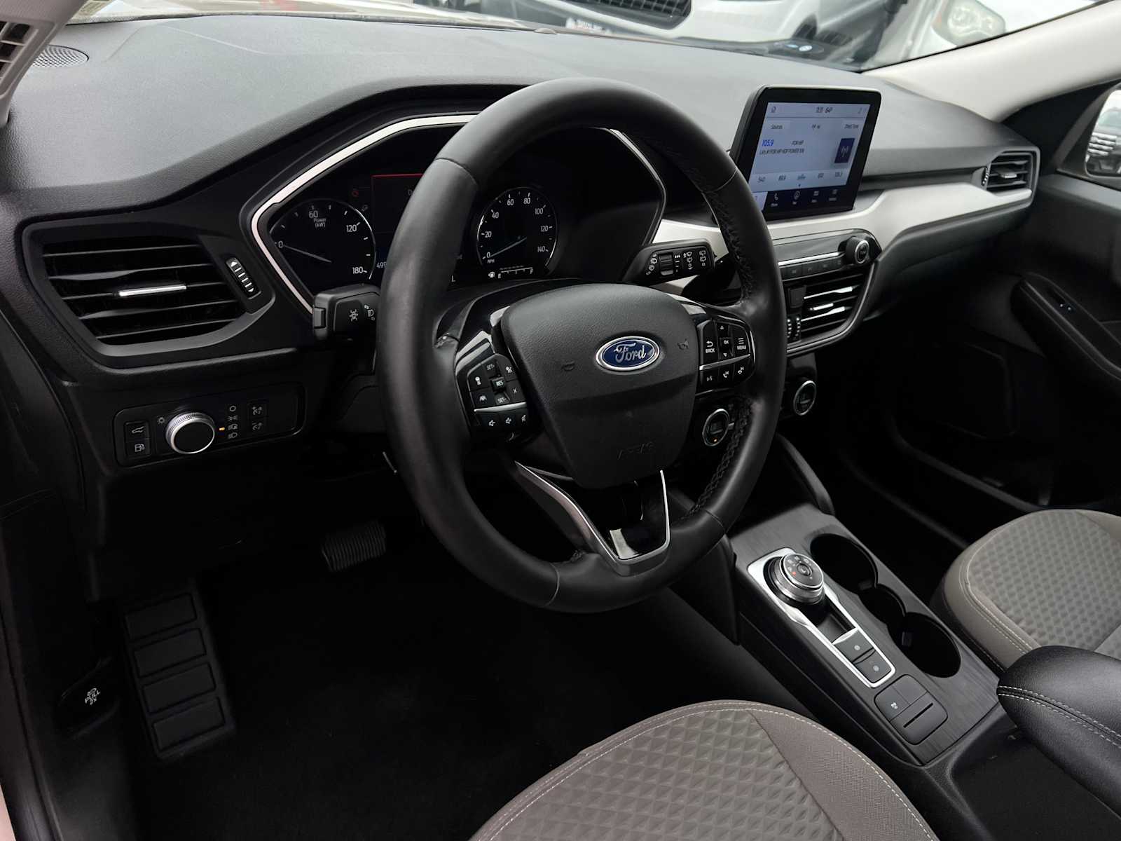 2021 Ford Escape SE Hybrid