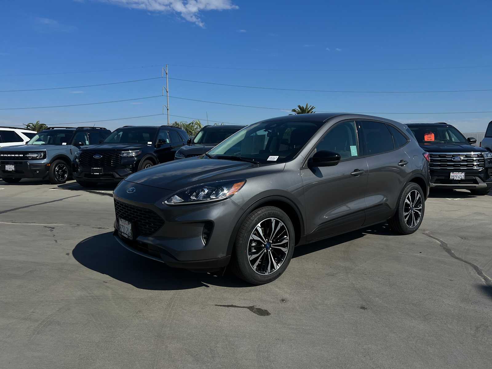 2021 Ford Escape SE's photo