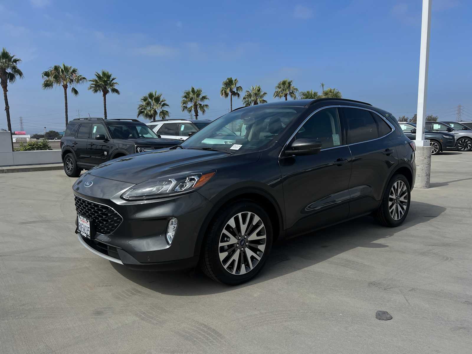 2020 Ford Escape Titanium Hybrid