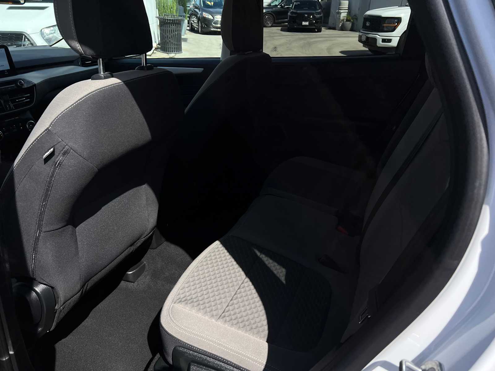 2022 Ford Escape SE photo 9