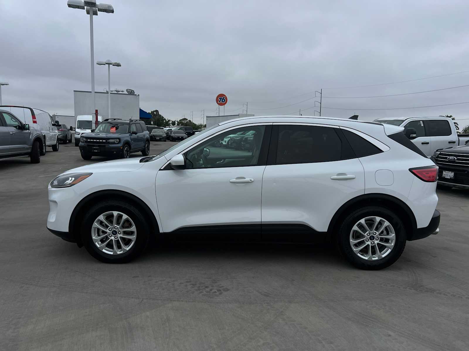 2020 Ford Escape SE