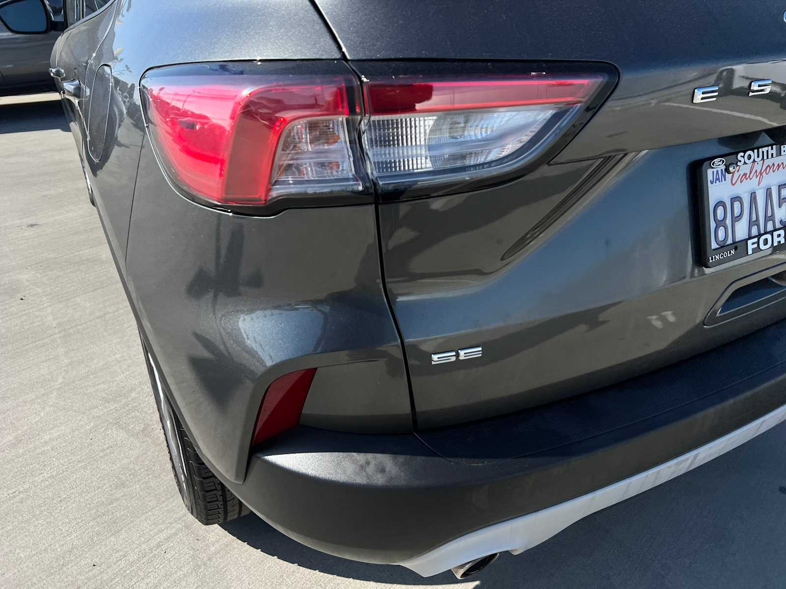2020 Ford Escape SE