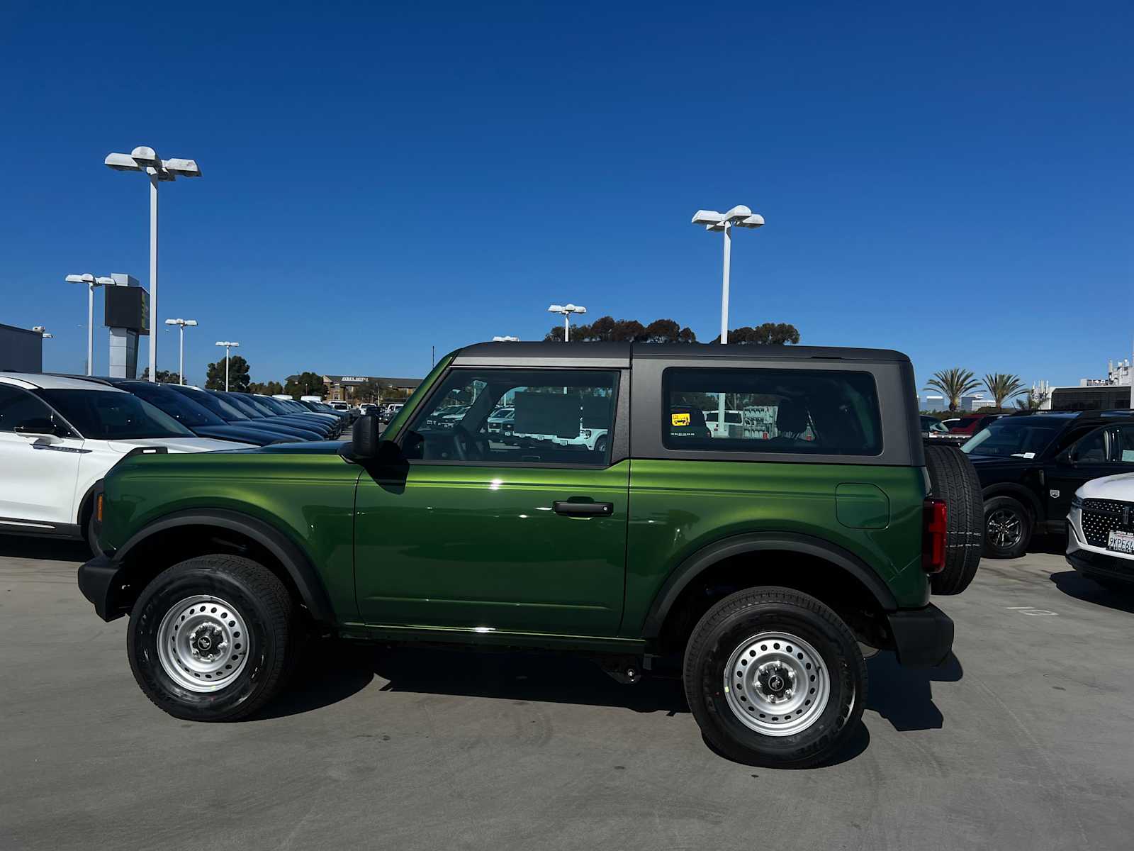 2025 Ford Bronco Base