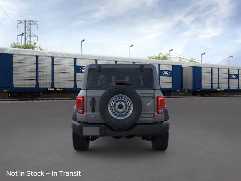 2025 Ford Bronco Base photo 3