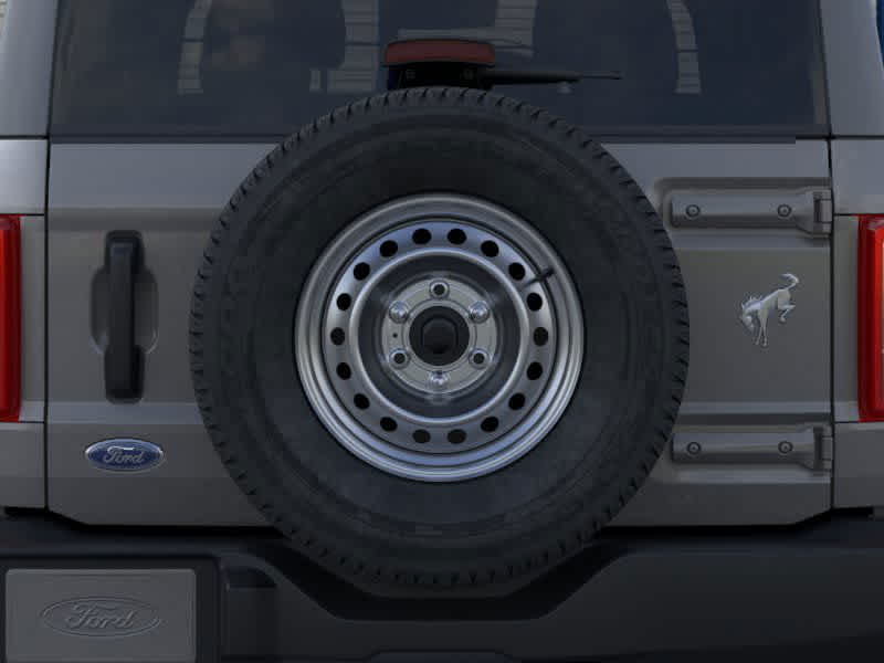 2025 Ford Bronco Base photo 18