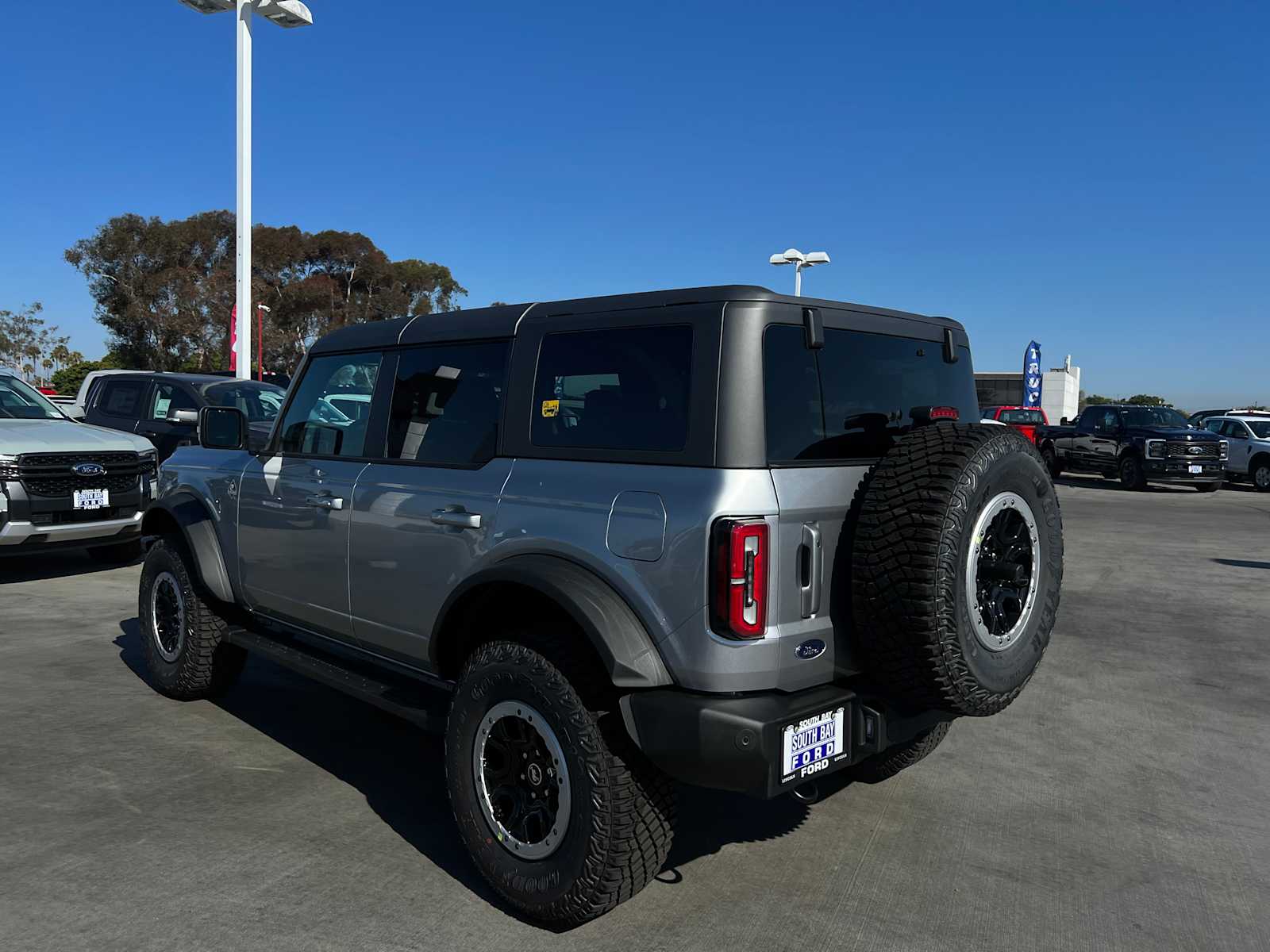 2024 Ford Bronco Outer Banks