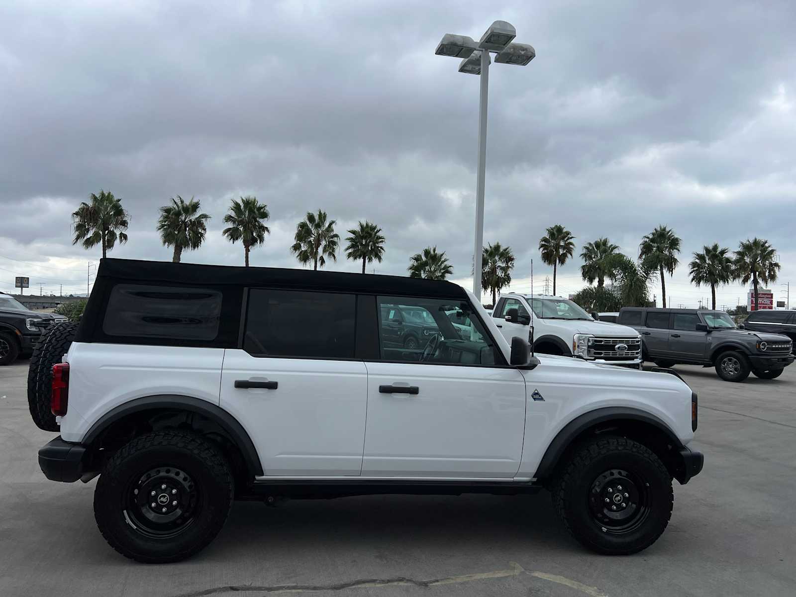 2023 Ford Bronco Black Diamond