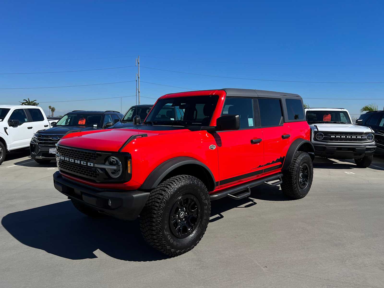 2022 Ford Bronco 4-Door Wildtrak's photo