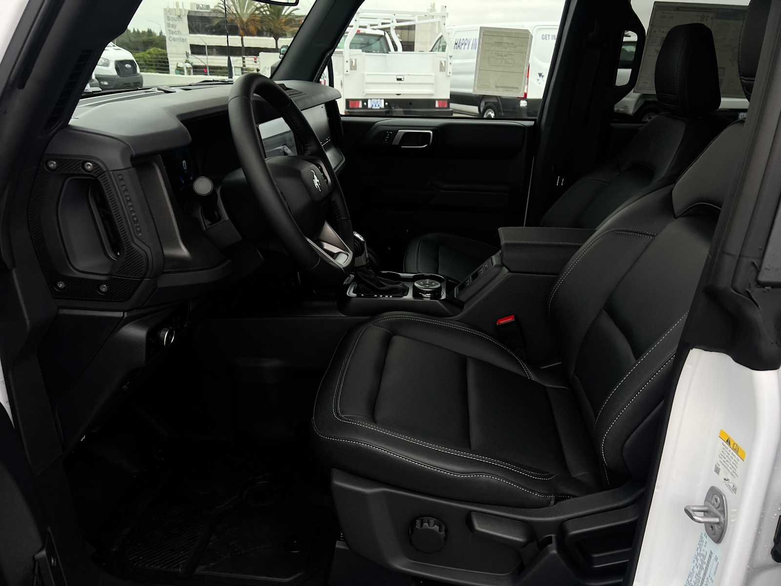 2025 Ford Bronco Badlands photo 35