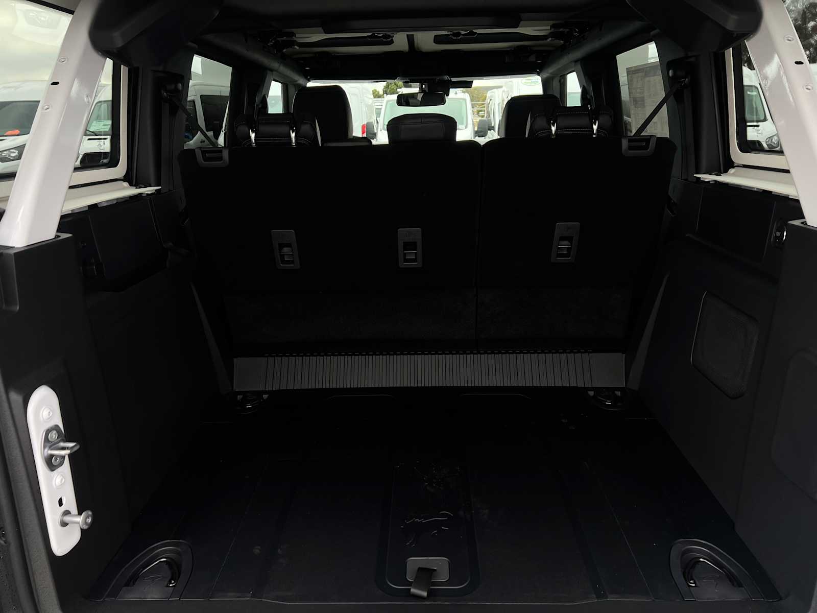 2025 Ford Bronco Badlands photo 38