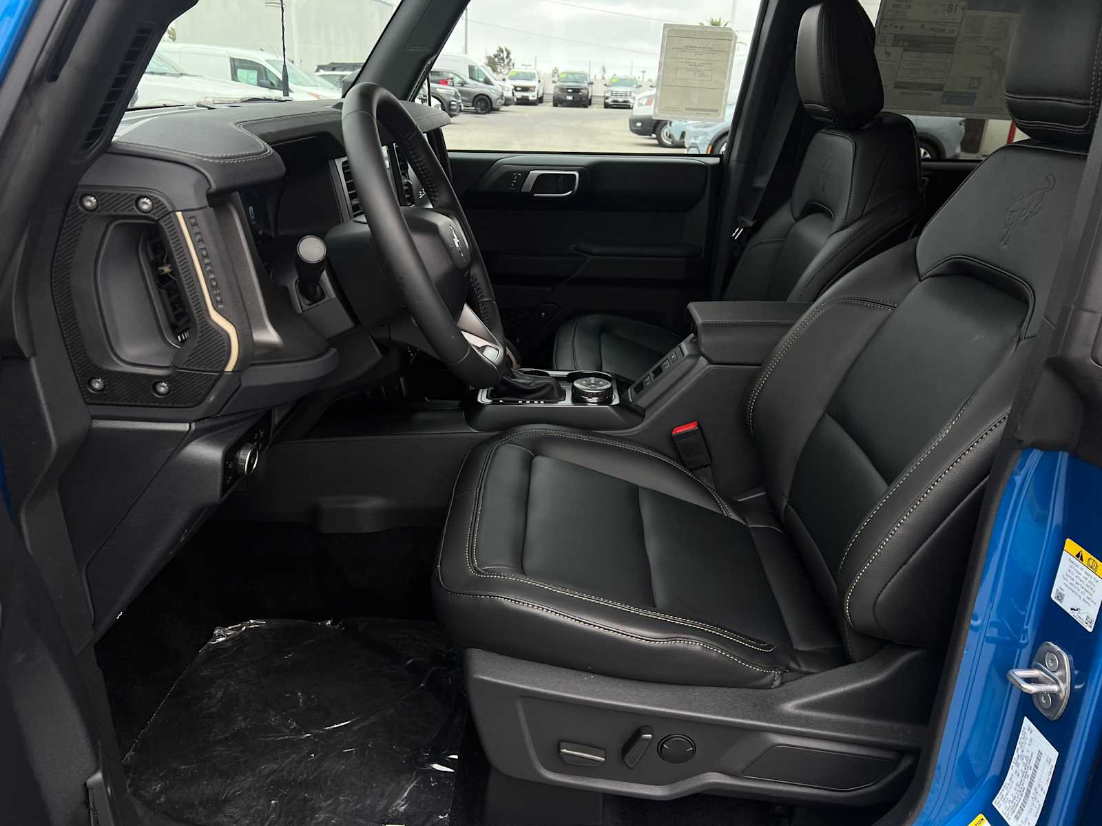 2025 Ford Bronco Badlands photo 27