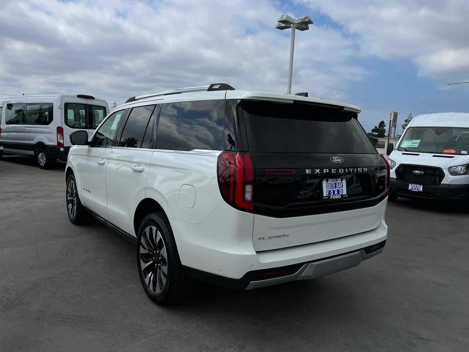 2025 Ford Expedition Platinum