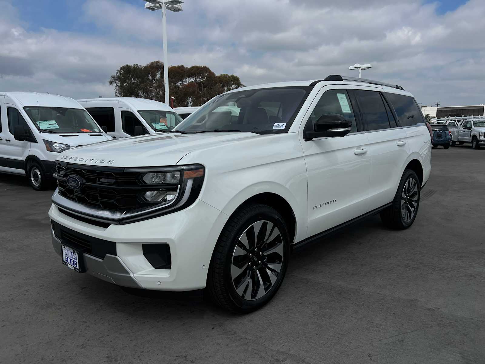 2025 Ford Expedition Platinum