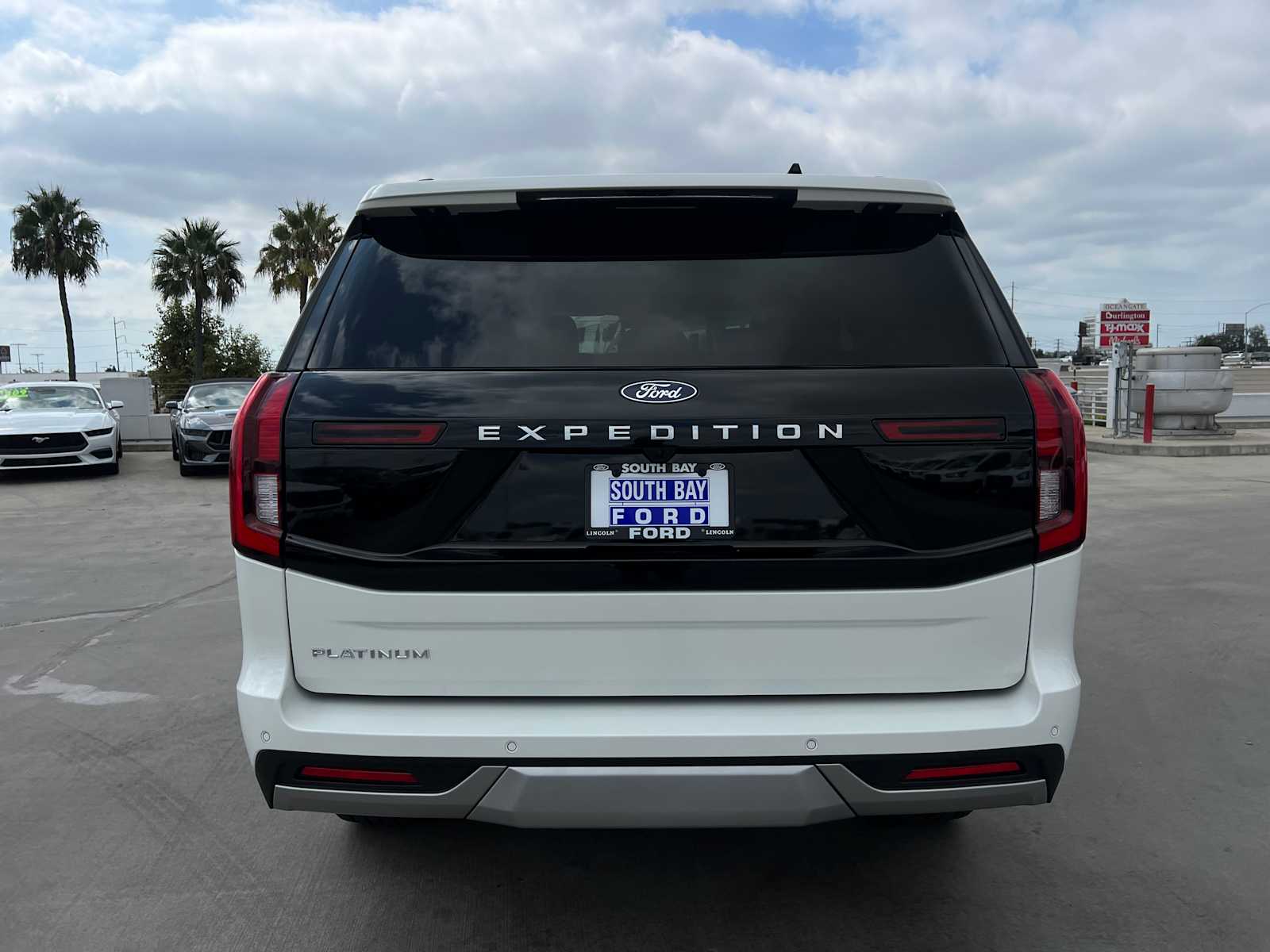 2025 Ford Expedition Platinum