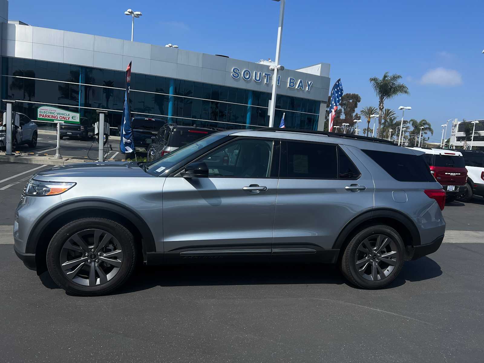 2024 Ford Explorer XLT