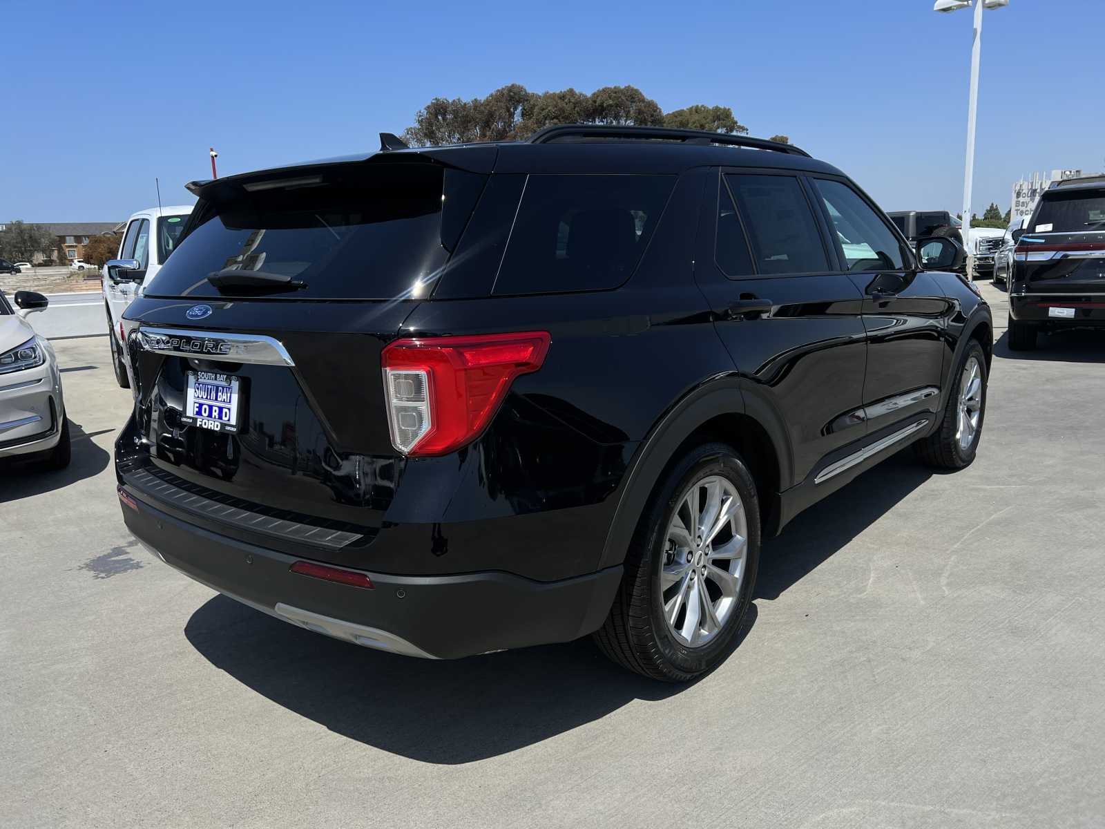 2024 Ford Explorer XLT