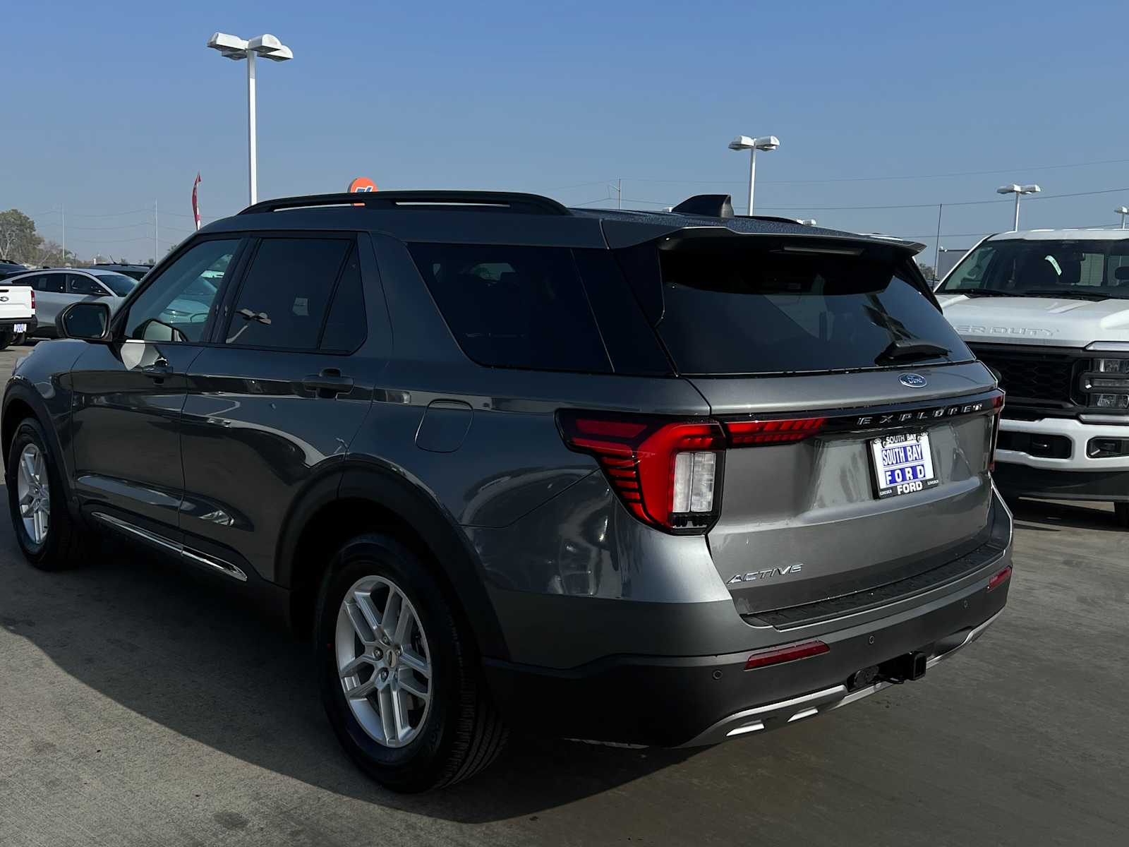 2025 Ford Explorer Active