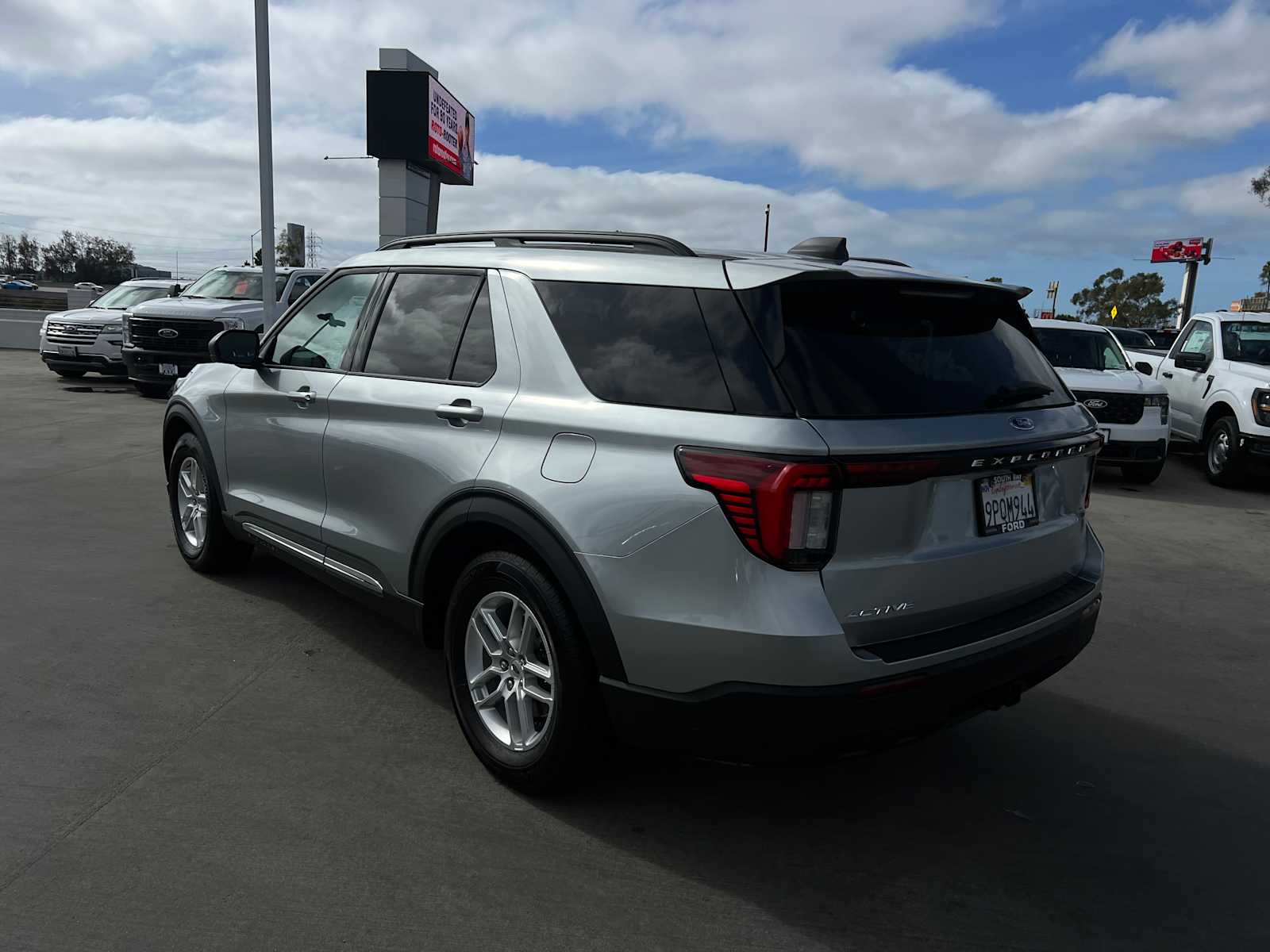 2025 Ford Explorer Active