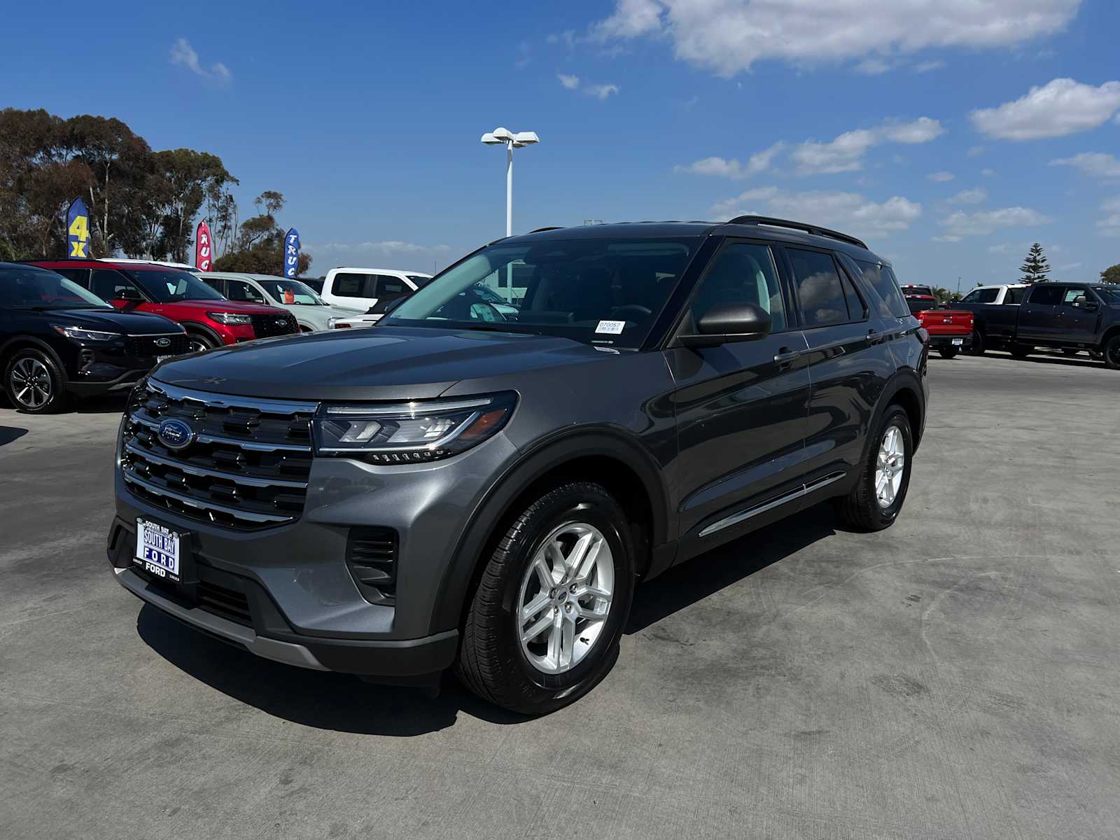 2025 Ford Explorer Active