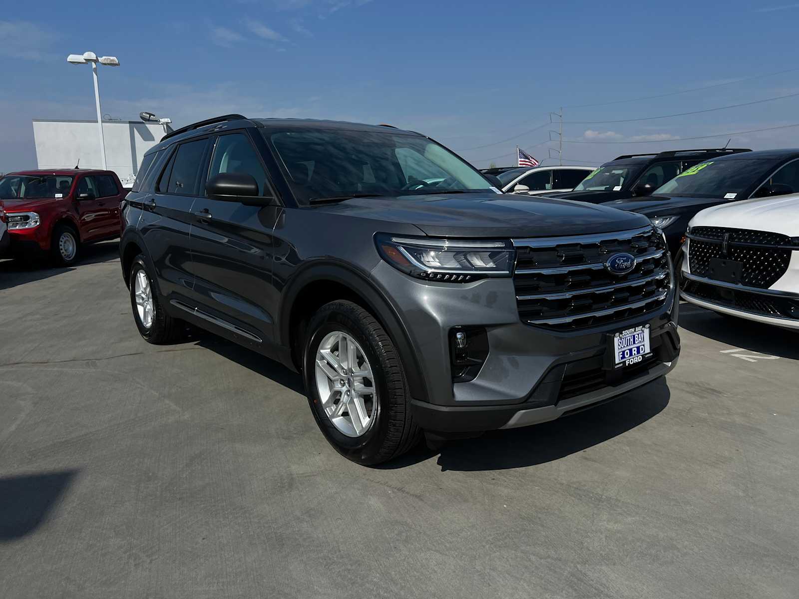 2025 Ford Explorer Active