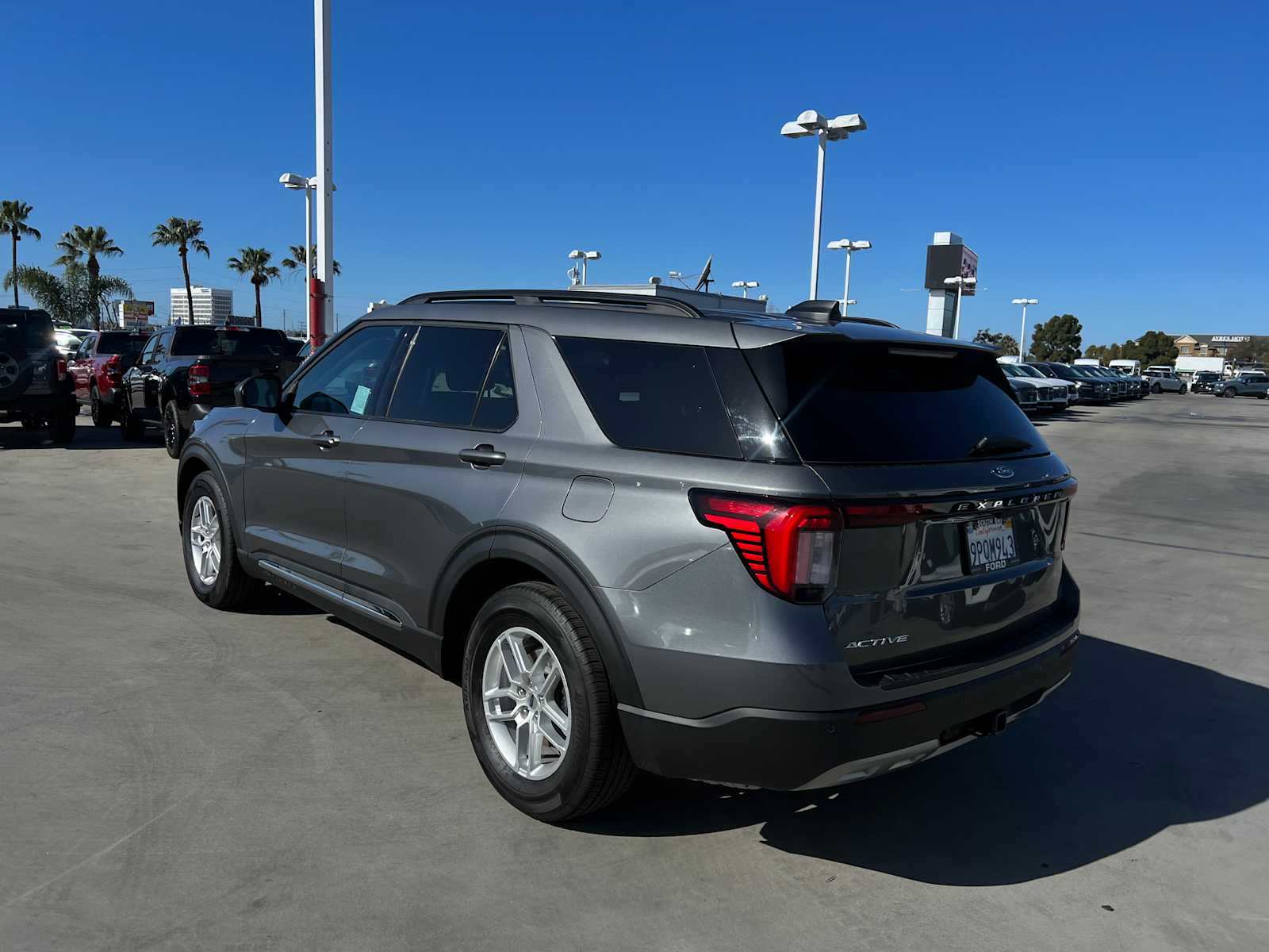 2025 Ford Explorer Active