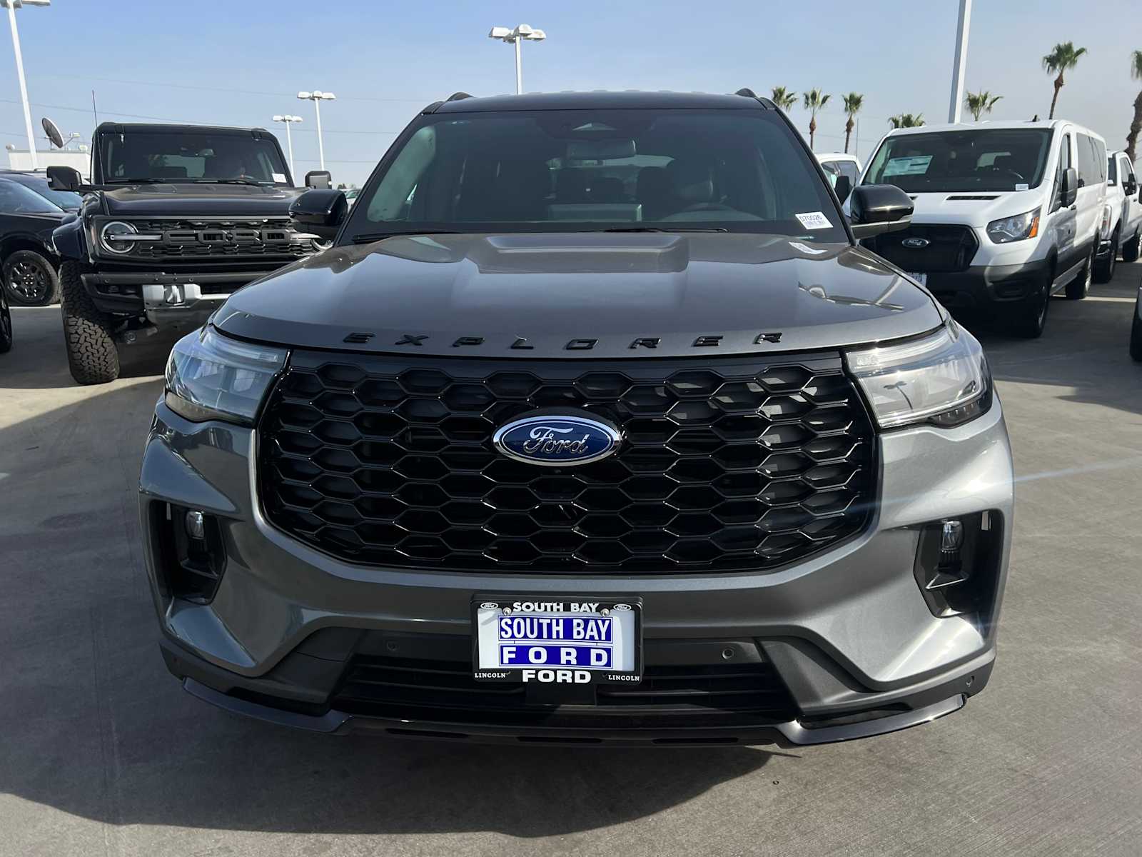 2025 Ford Explorer ST-Line