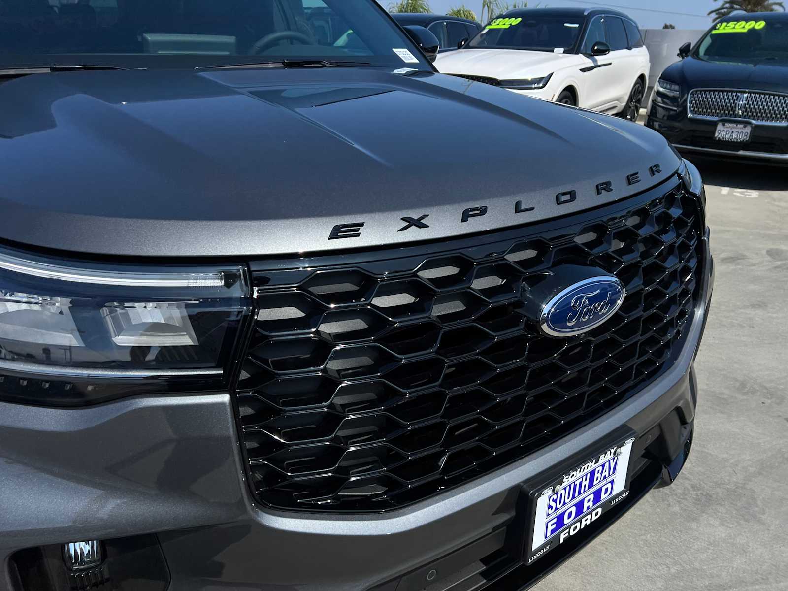 2025 Ford Explorer ST-Line