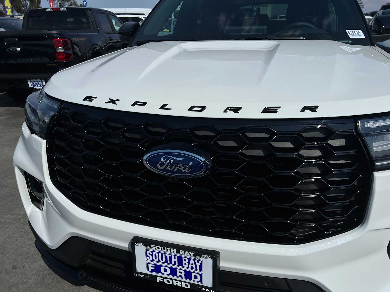 2025 Ford Explorer ST-Line