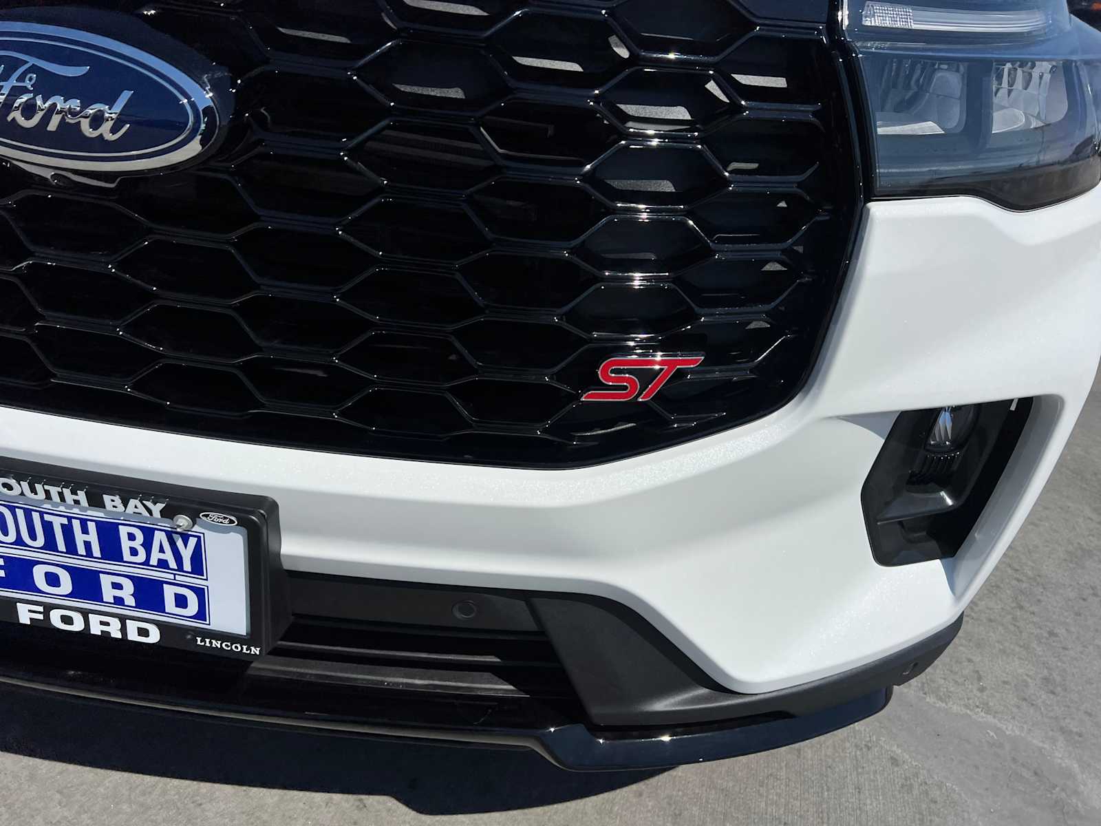 2025 Ford Explorer ST