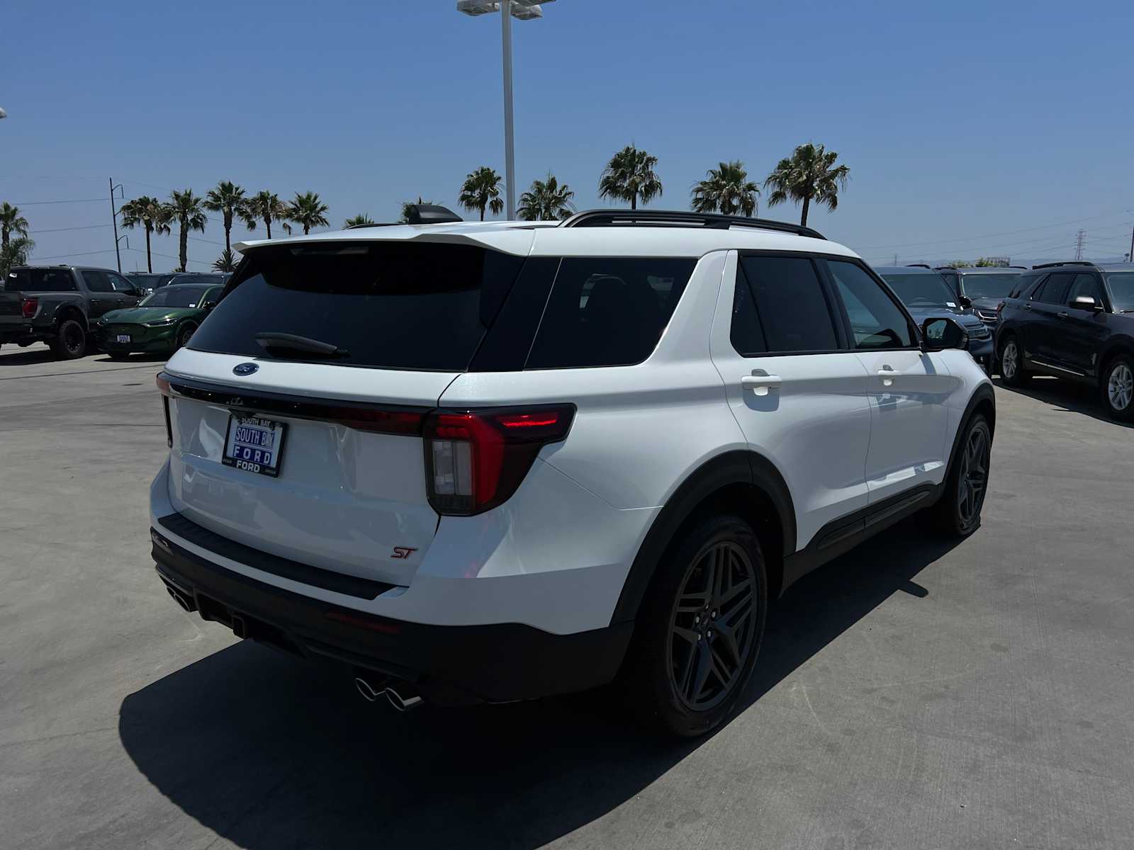 2025 Ford Explorer ST