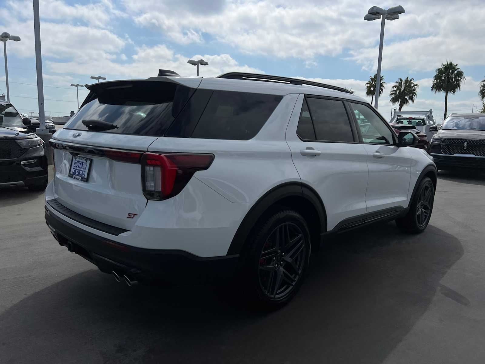 2025 Ford Explorer ST