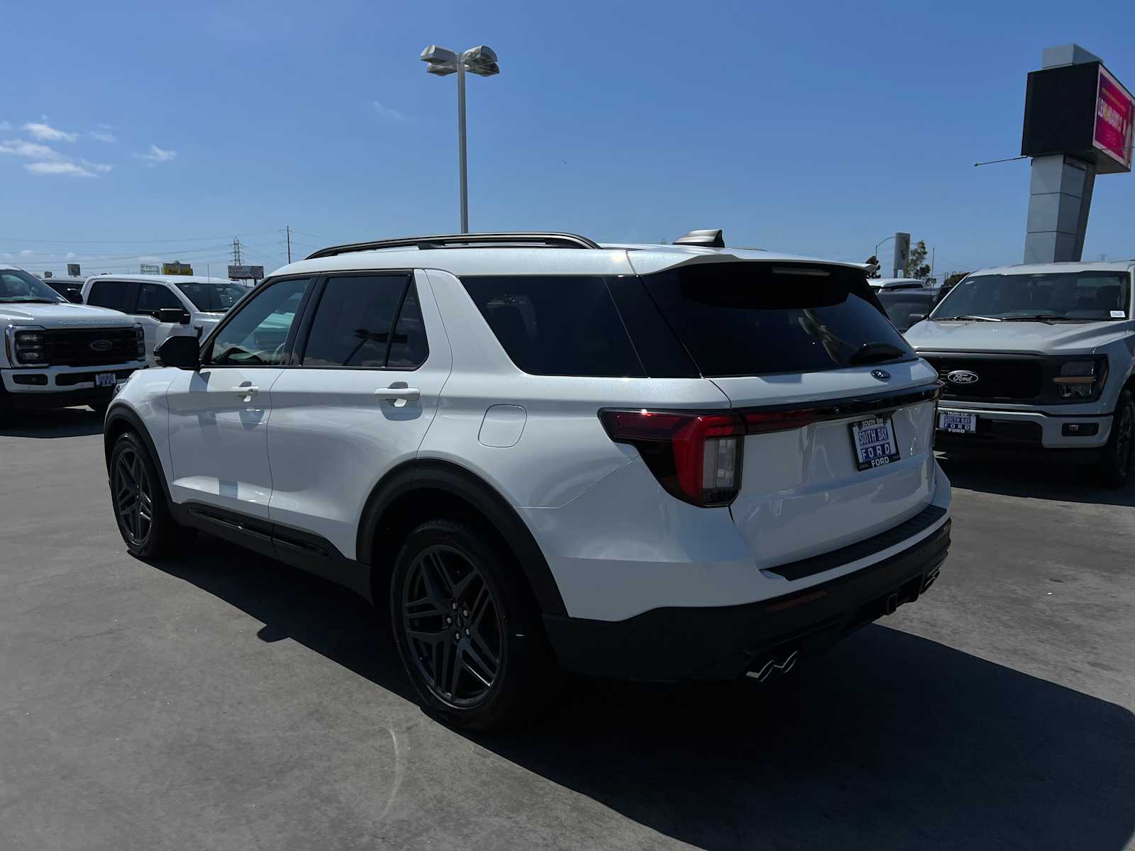 2025 Ford Explorer ST