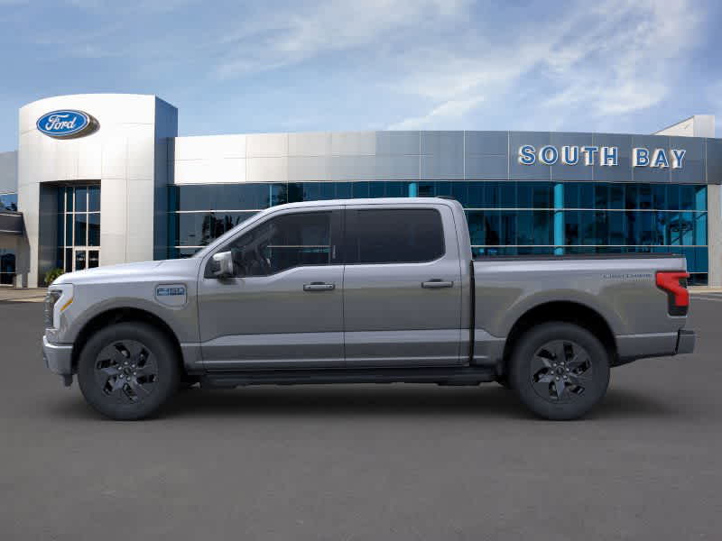 2024 Ford F-150 Lightning LARIAT 4WD SuperCrew 5.5 Box