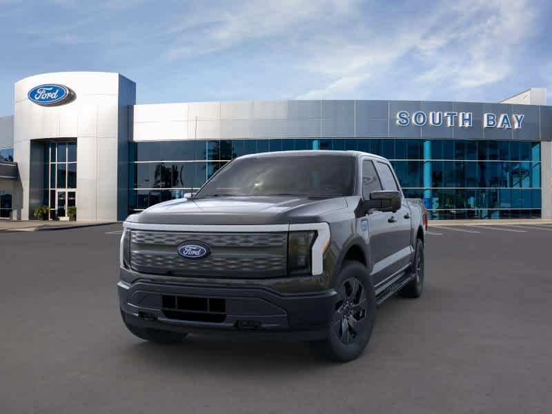 2024 Ford F-150 Lightning LARIAT 4WD SuperCrew 5.5 Box