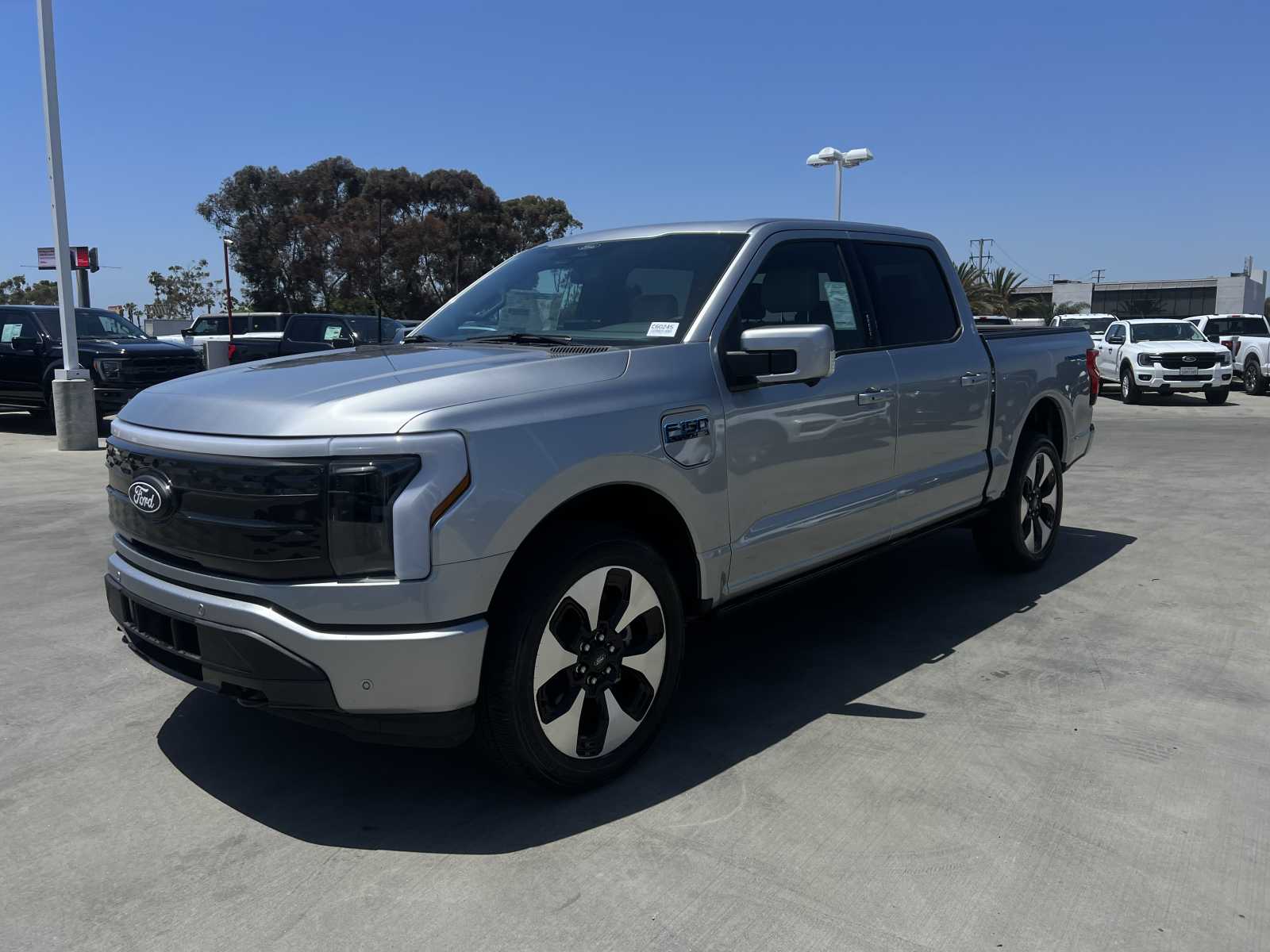 2024 Ford F-150 Lightning Platinum 4WD SuperCrew 5.5 Box