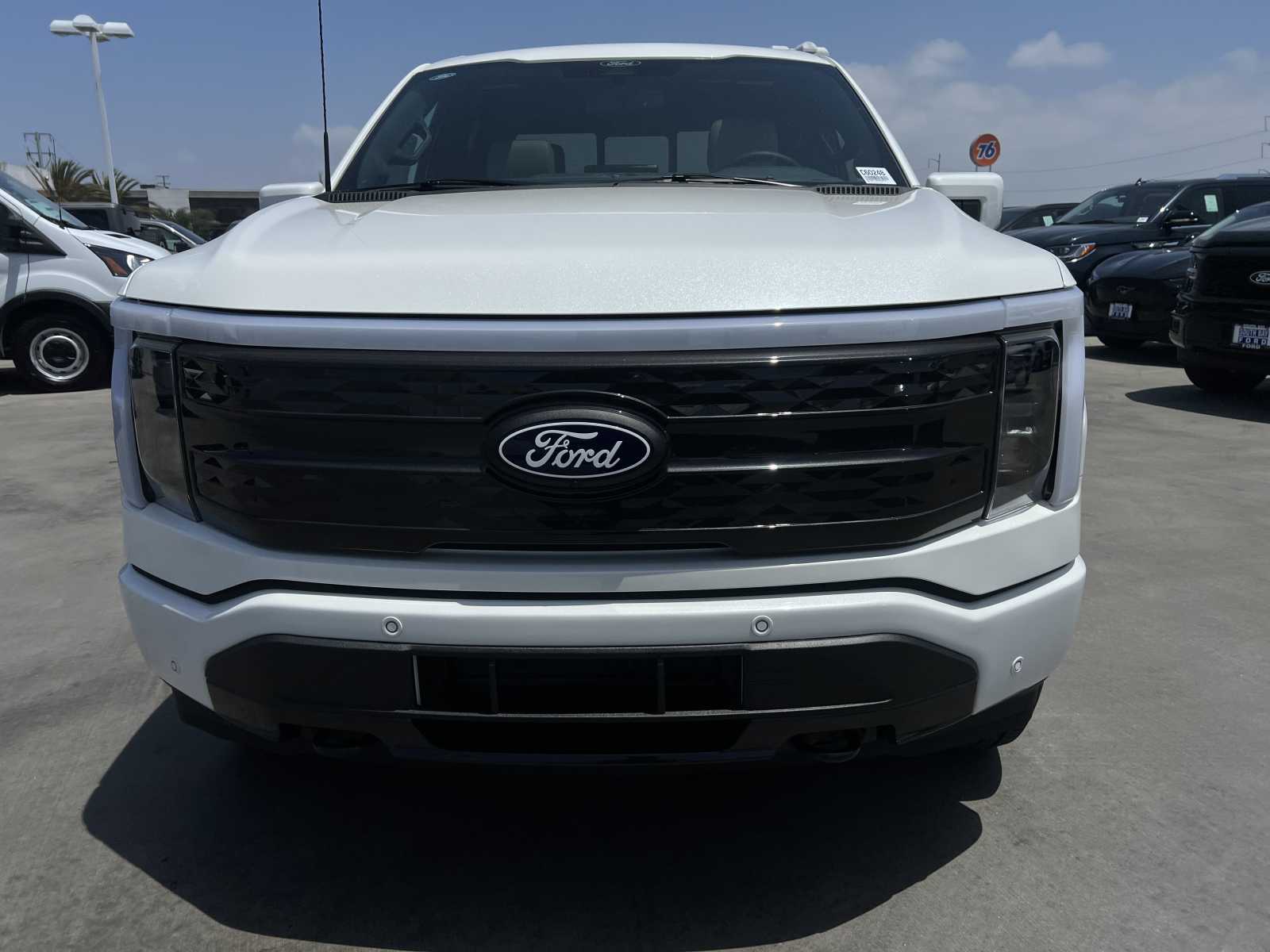 2024 Ford F-150 Lightning Platinum 4WD SuperCrew 5.5 Box