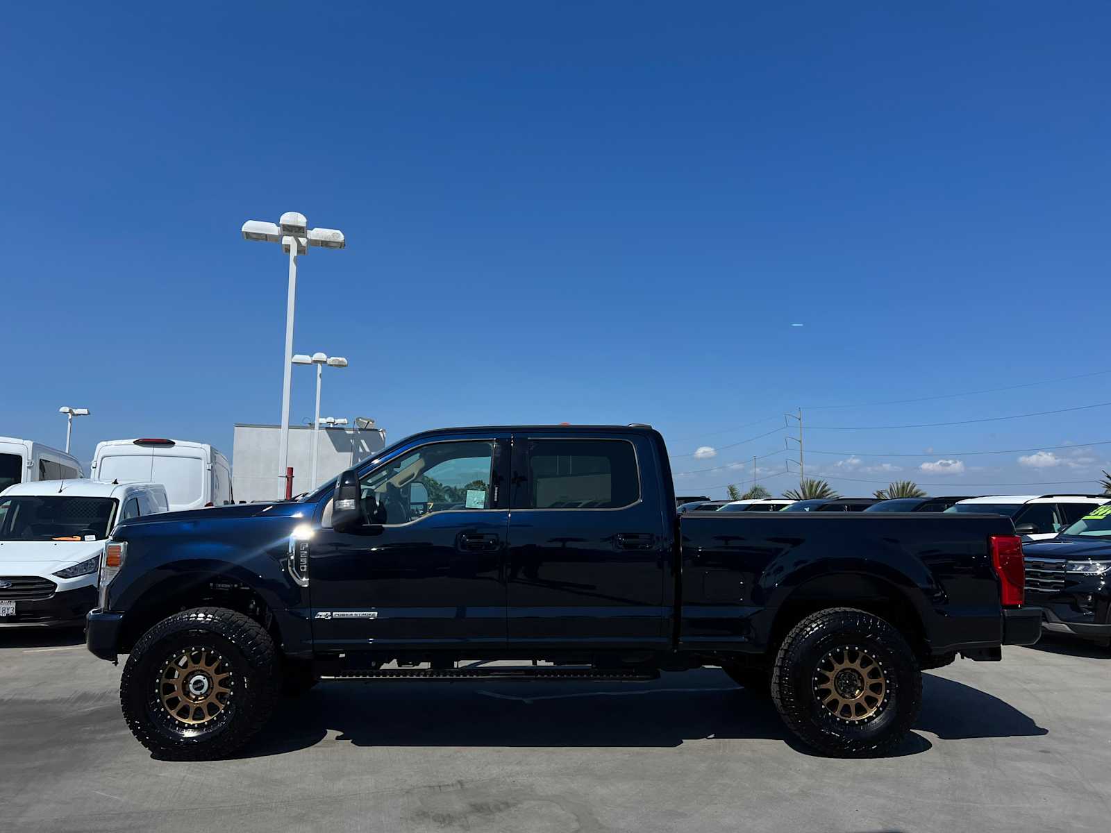 2022 Ford Super Duty F-250 SRW LARIAT