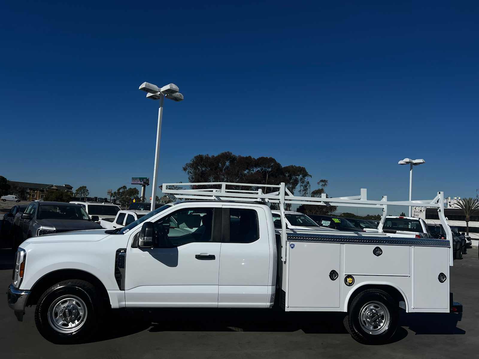 2024 Ford Super Duty F-250 SRW XL