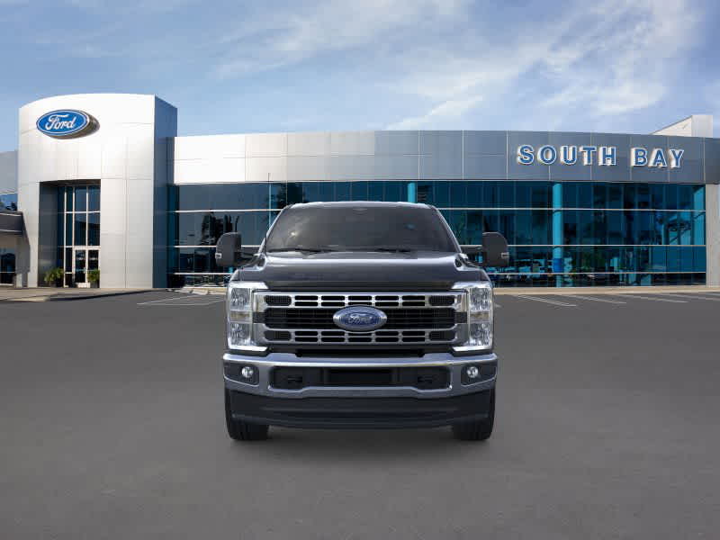 2025 Ford F-250 photo 2