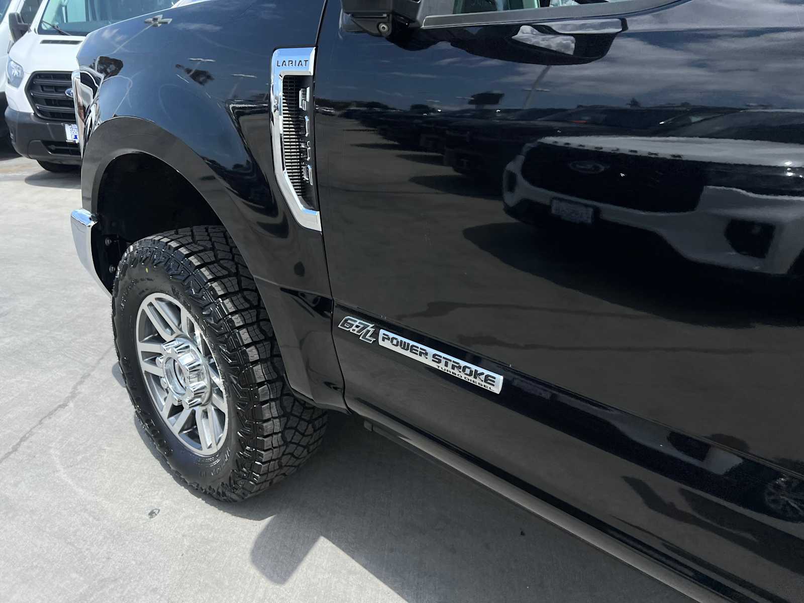 2019 Ford Super Duty F-350 SRW LARIAT