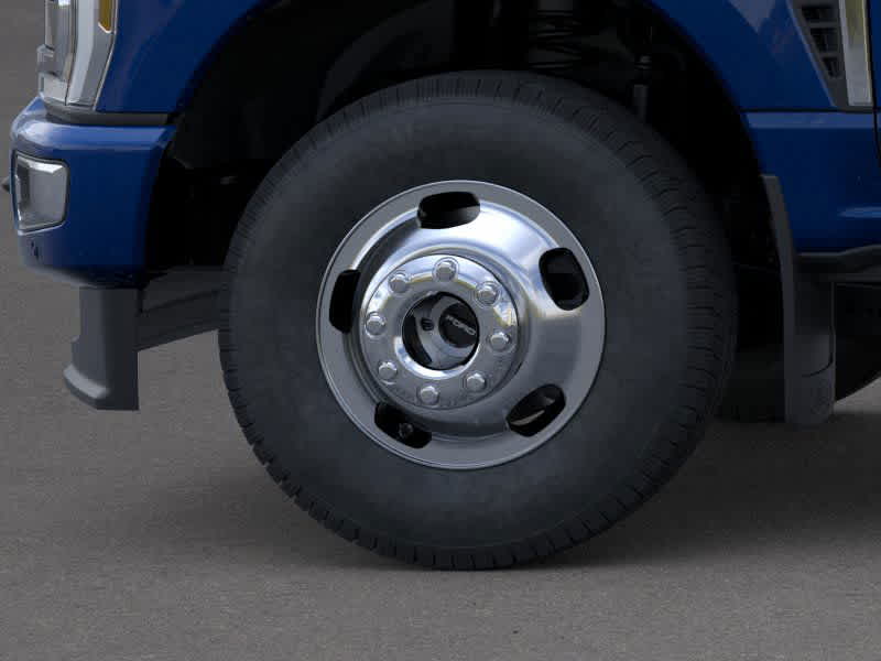 2026 Ford Super Duty F-350 DRW Platinum