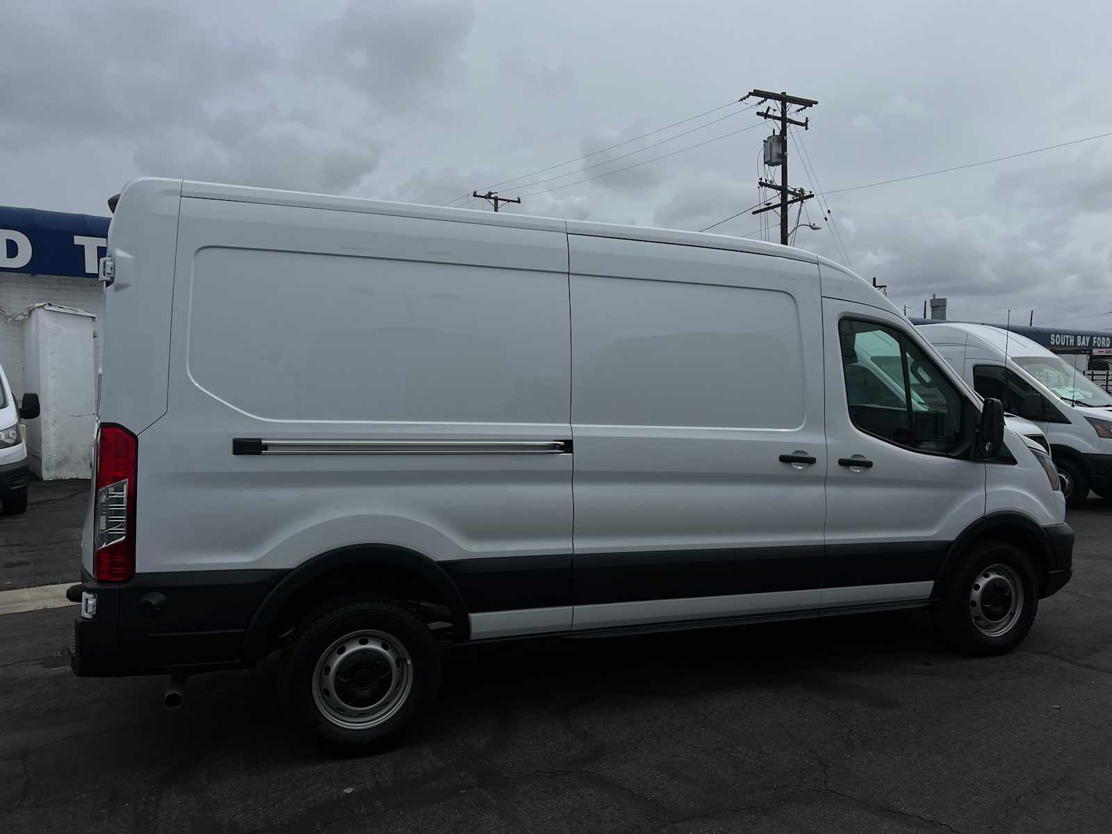 2024 Ford Transit 
